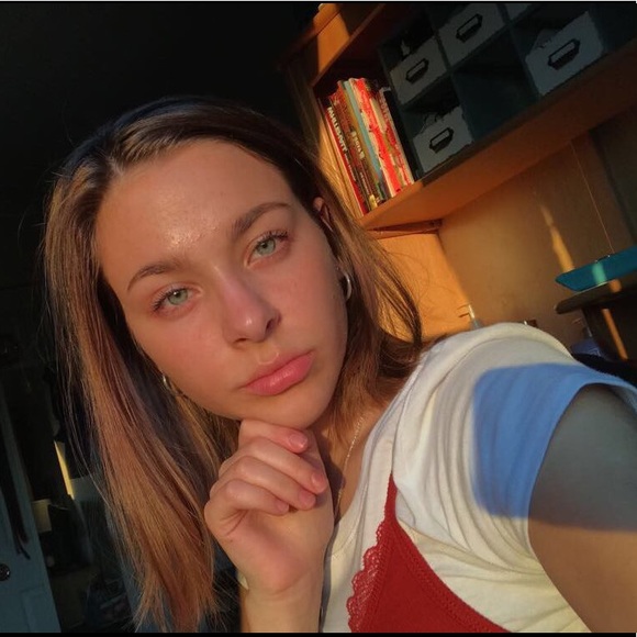 Meet your Posher, Samantha - Picture 1 of 1